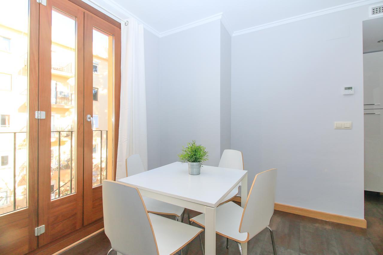 Bet Apartments - Tramontana Apartments Валенсия Стая снимка