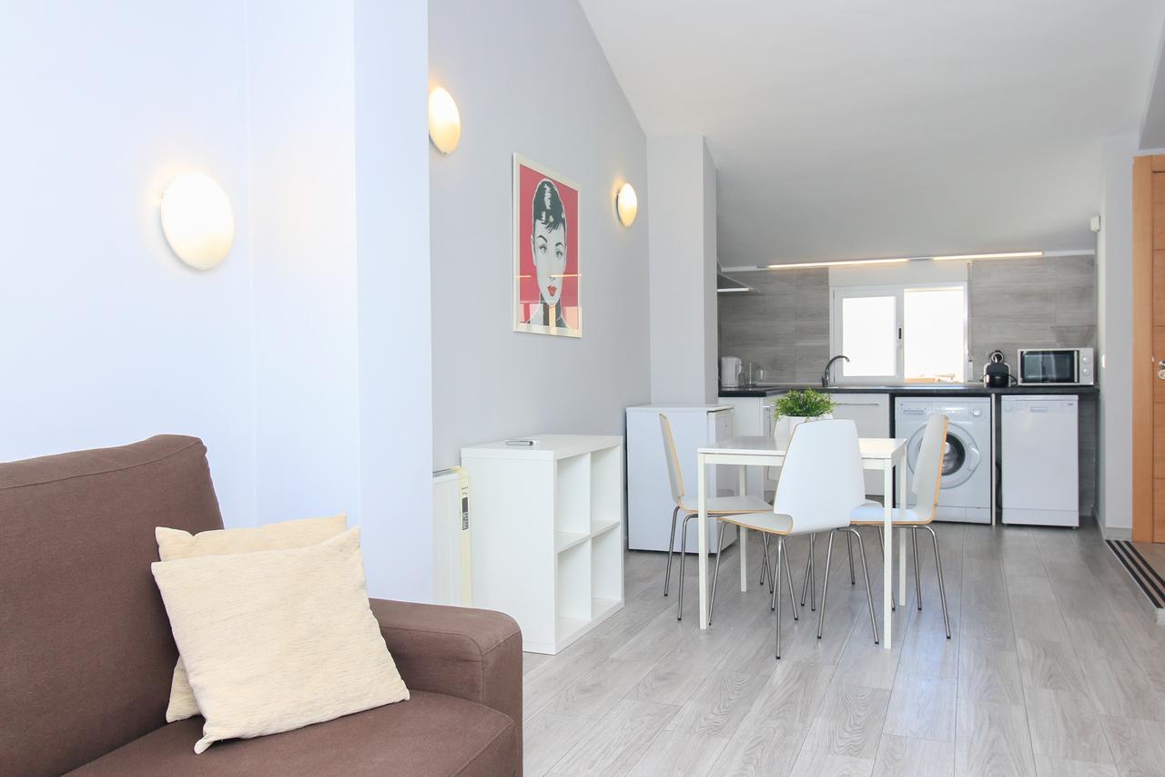 Bet Apartments - Tramontana Apartments Валенсия Екстериор снимка