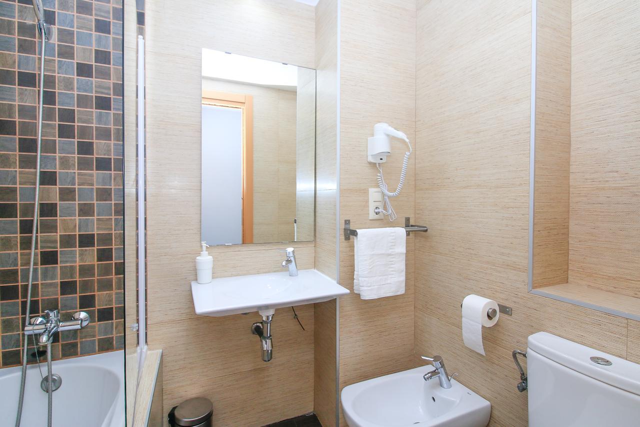 Bet Apartments - Tramontana Apartments Валенсия Екстериор снимка