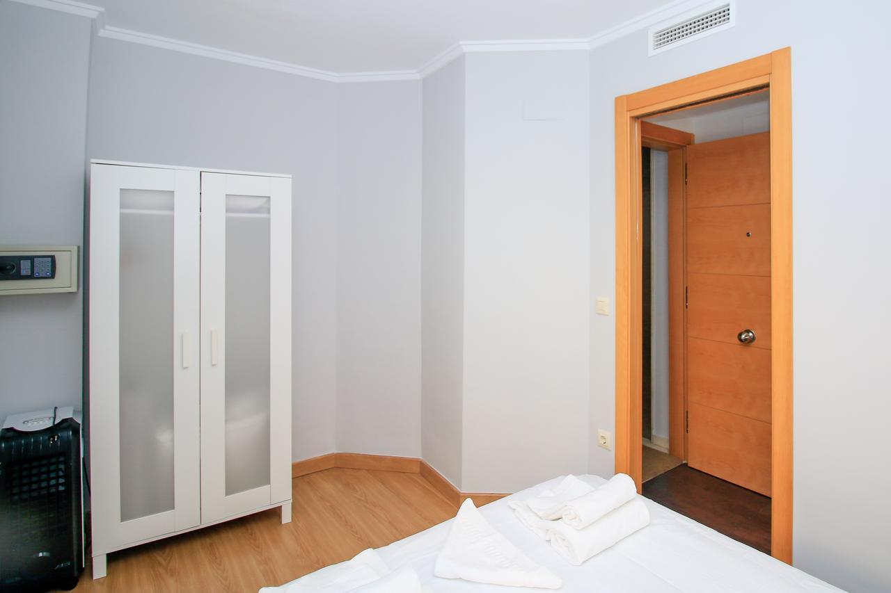 Bet Apartments - Tramontana Apartments Валенсия Стая снимка