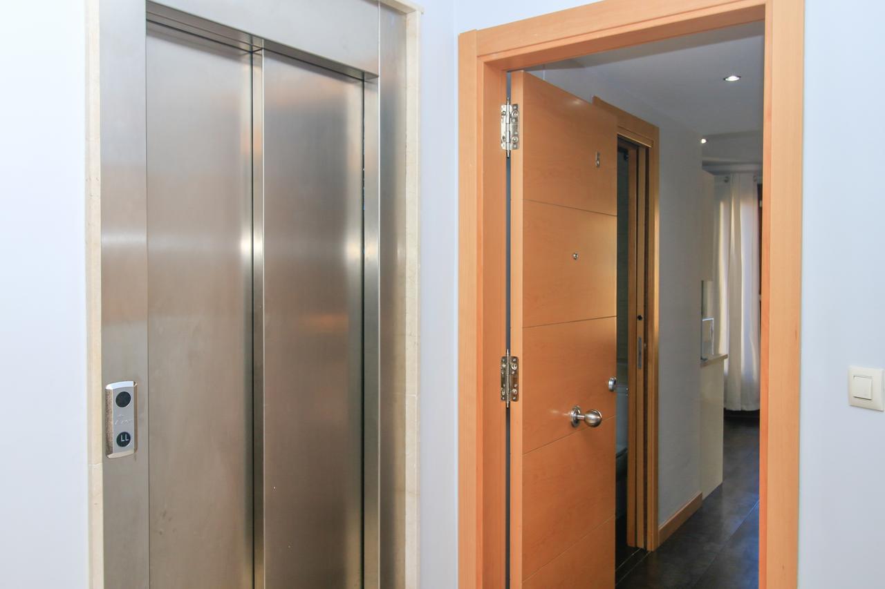 Bet Apartments - Tramontana Apartments Валенсия Екстериор снимка