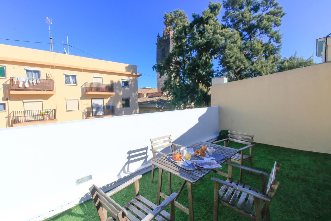 Bet Apartments - Tramontana Apartments Валенсия Екстериор снимка
