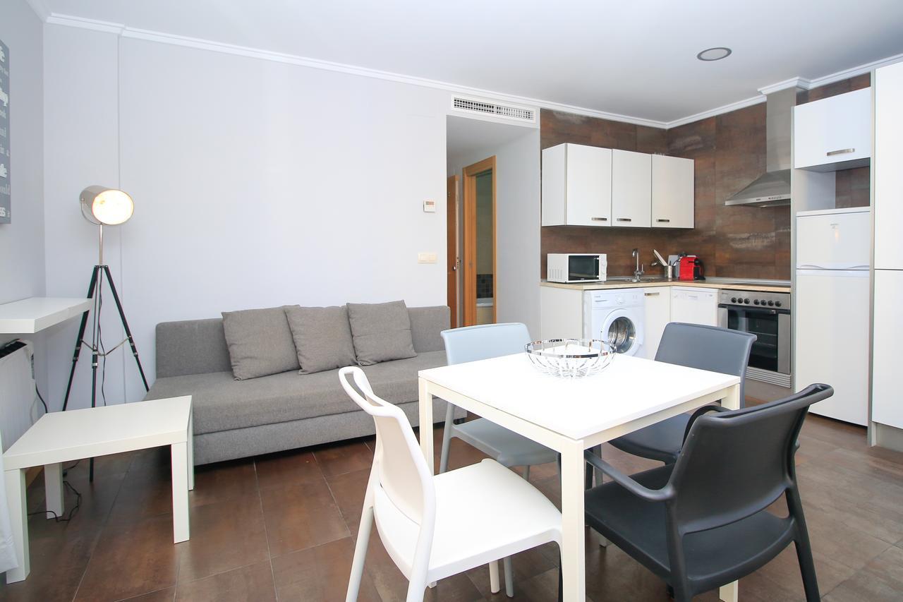 Bet Apartments - Tramontana Apartments Валенсия Екстериор снимка