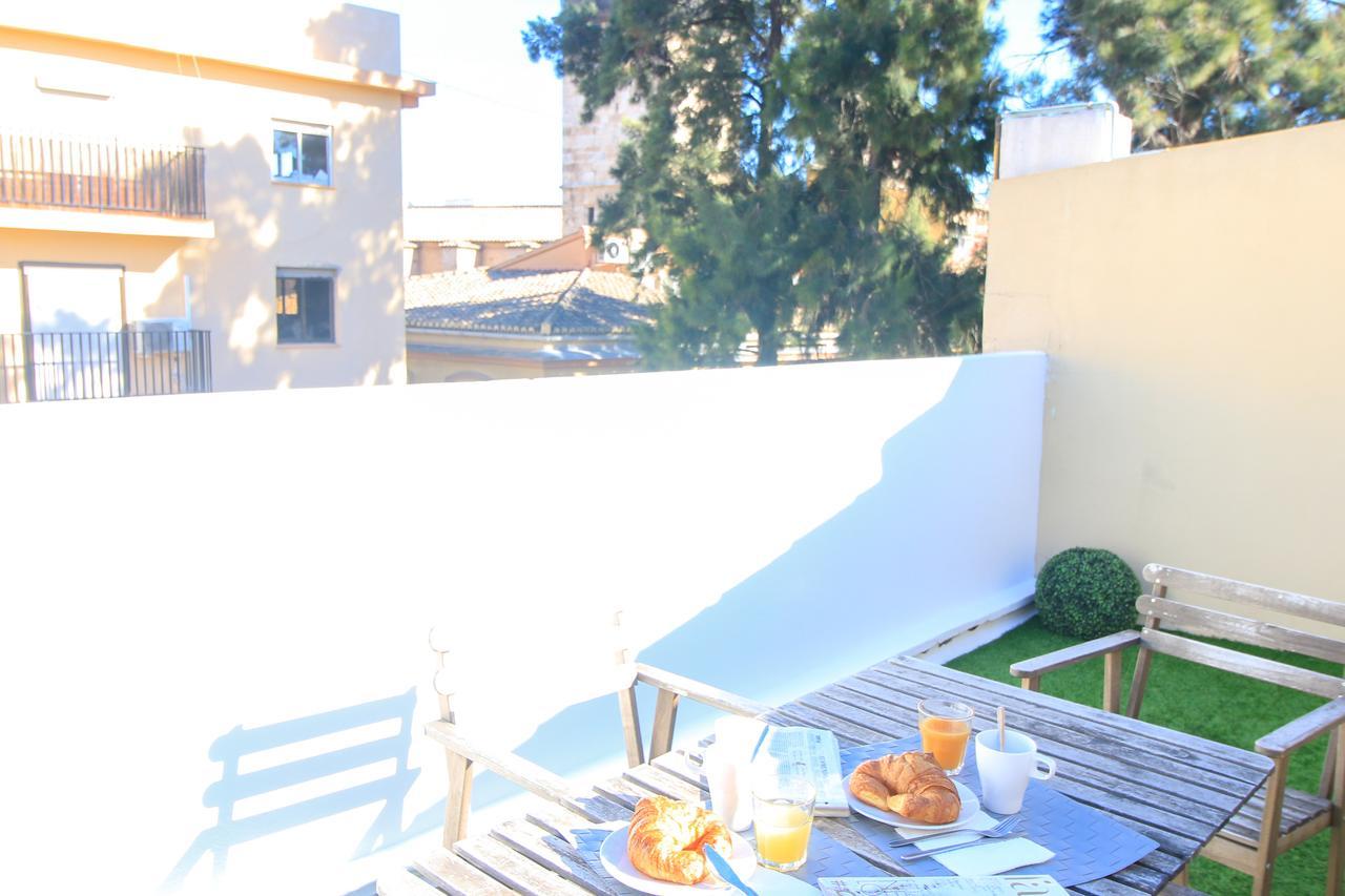 Bet Apartments - Tramontana Apartments Валенсия Екстериор снимка