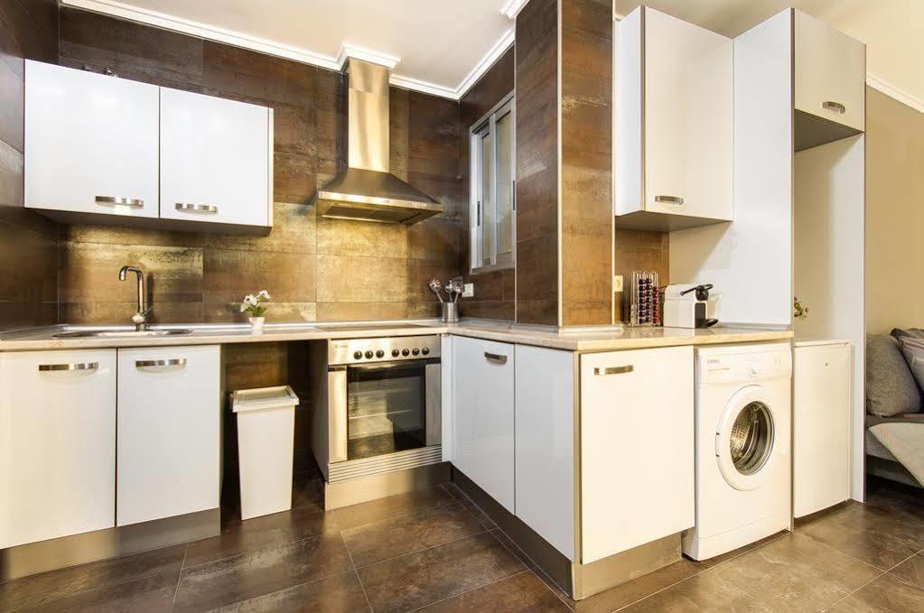 Bet Apartments - Tramontana Apartments Валенсия Екстериор снимка